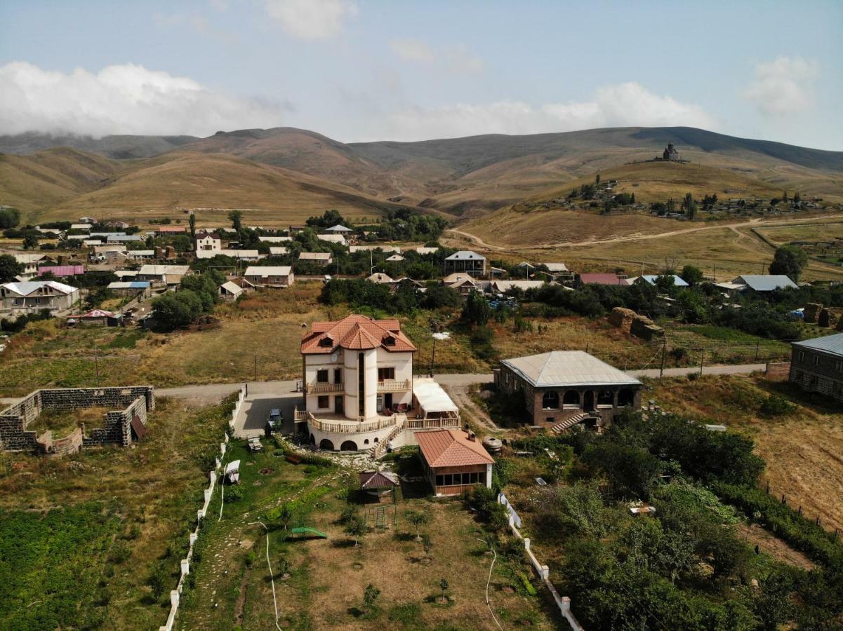 Tsaghkunq Guest House Sevan Extérieur photo