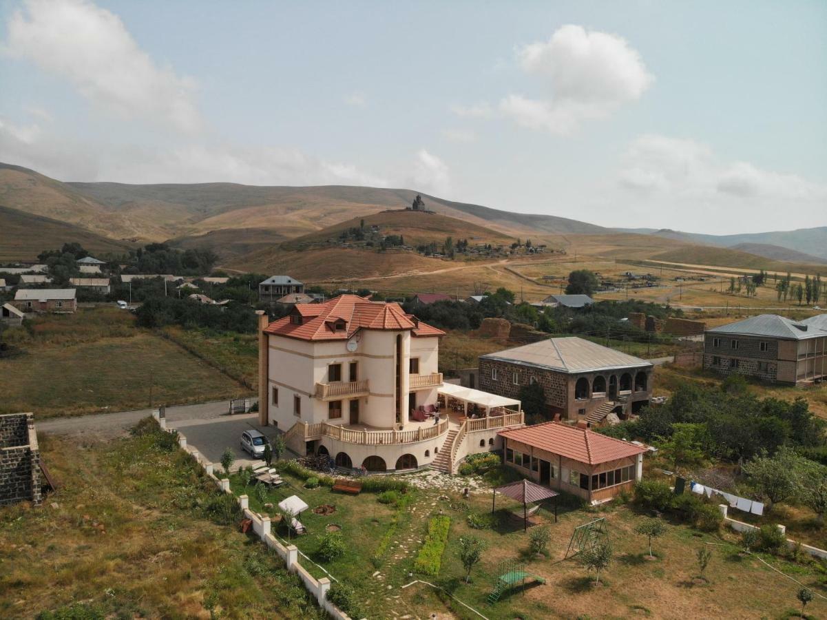 Tsaghkunq Guest House Sevan Extérieur photo